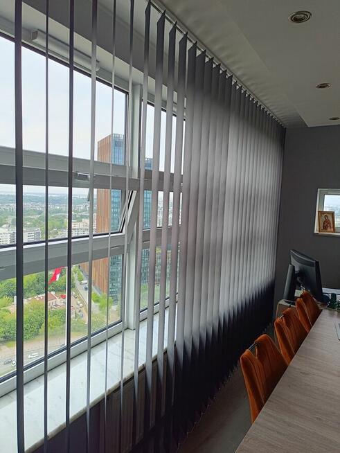 Żaluzje drewniane Warszawa, rolety, plisy i inne osłony