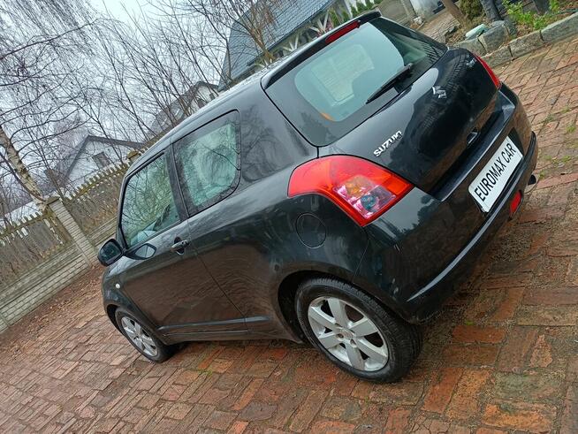 ZABANY Suzuki Swift diesel 2009 r TANIO !!!