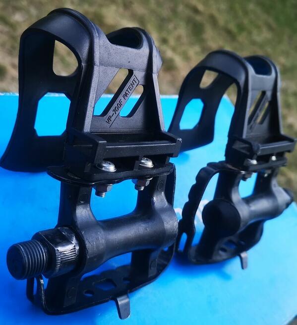 Pedały rowerowe szosowe z noskami .