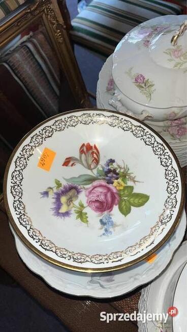 Patera. Gloria Fine Porcelain Bavaria Handwork Bayreuth.