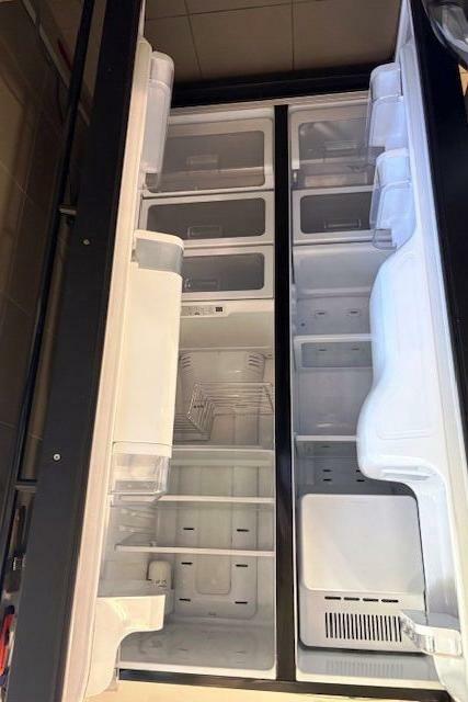 SPRZEDAM Lodówka Samsung RSH5ZLBG Side by Side :