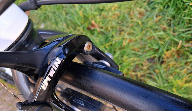 Duży rower szosowy kolarzówka Triban 3 Koła 28 jnowy