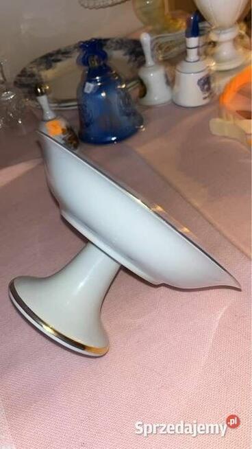 Patera. Gloria Fine Porcelain Bavaria Handwork Bayreuth.