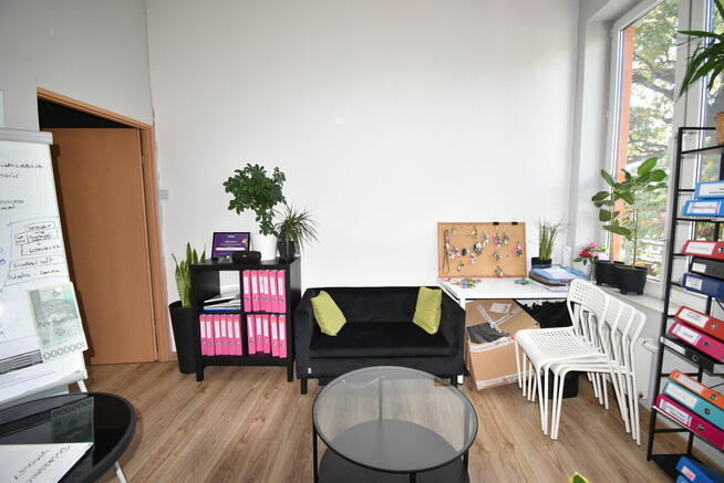 Wynajmę biuro -ul.Armii Krajowej 8C-Budynek AB