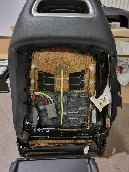 Oparcie fotel przód pasażer Mercedes CLA W117