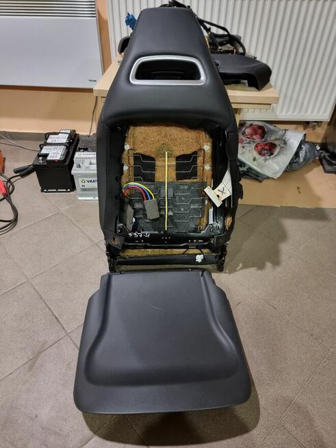 Oparcie fotel przód pasażer Mercedes CLA W117