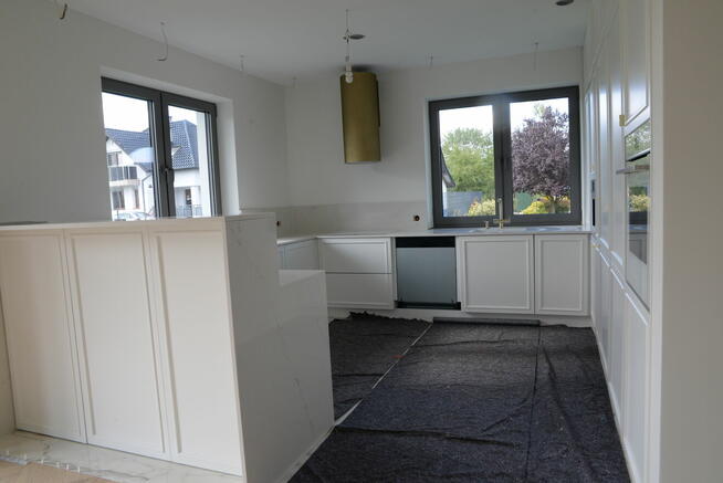 Kuchnie na wymiar , meble łazienkowe i pokojowe