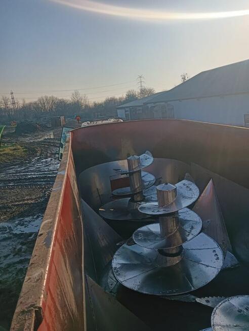 Wóz paszowy RMH Mixell