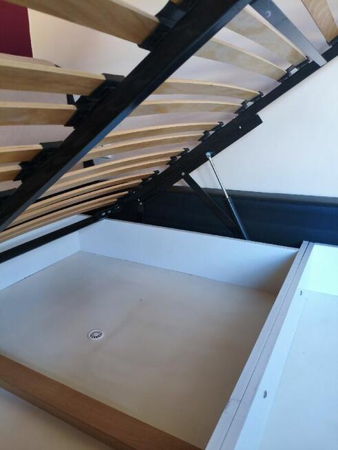 Metalowy stelaż podnoszony do łóżka 160x200 48 listew