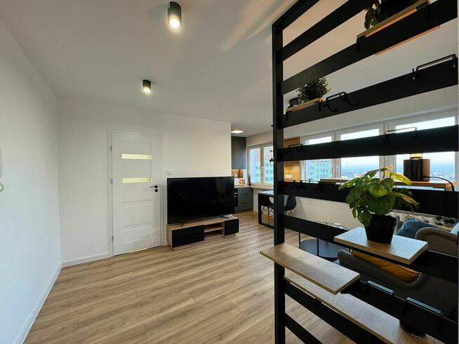 Umeblowane 32m2 po remoncie, klimatyzacja i AGD, 2 pokoje