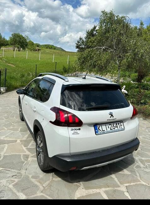 Peugeot 2008 – 2017 r., 1.6 120 KM – bogate wyposażenie, zad