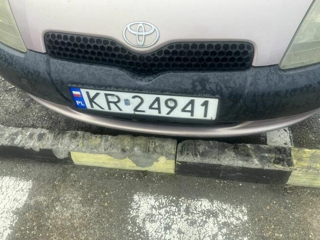 Mały samochód Yaris