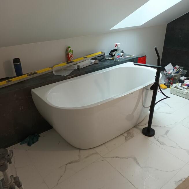 Kafelkarz wykończenia pod klucz.