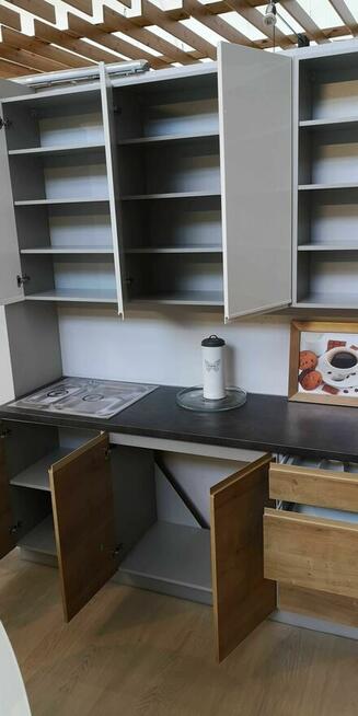 Gotowy zestaw kuchni Sole. Szerokość 2m