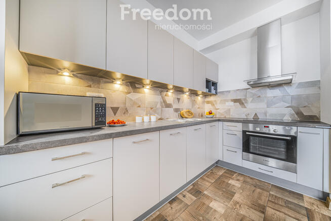 3 pokoje | blisko metra | duża loggia | garderoba