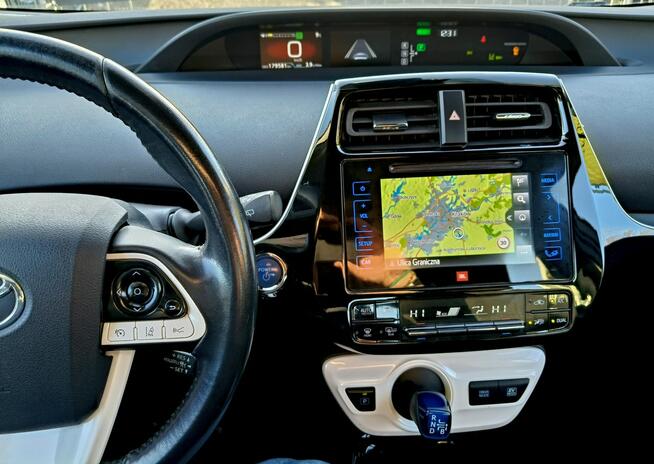 Toyota Prius 2018*1.8vvti*Hybrid*Hud