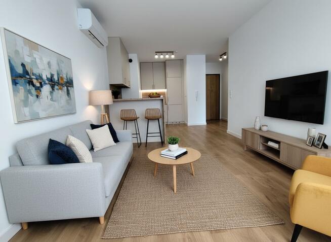 Mieszkanie 2-pok 42,52 m² balkon klima garaż kom