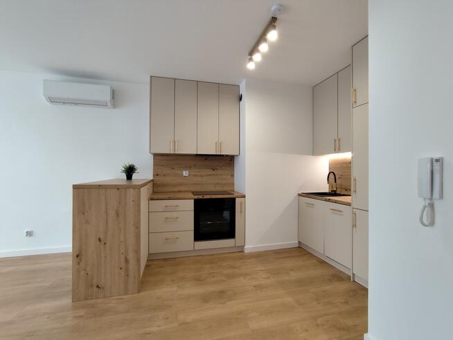 Mieszkanie 2-pok 42,52 m² balkon klima garaż kom