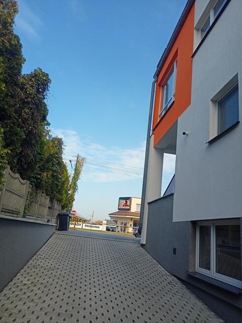 LOKAL USŁUGOWO–HANDLOWY 509 m² LUBOŃ /POZNAŃ