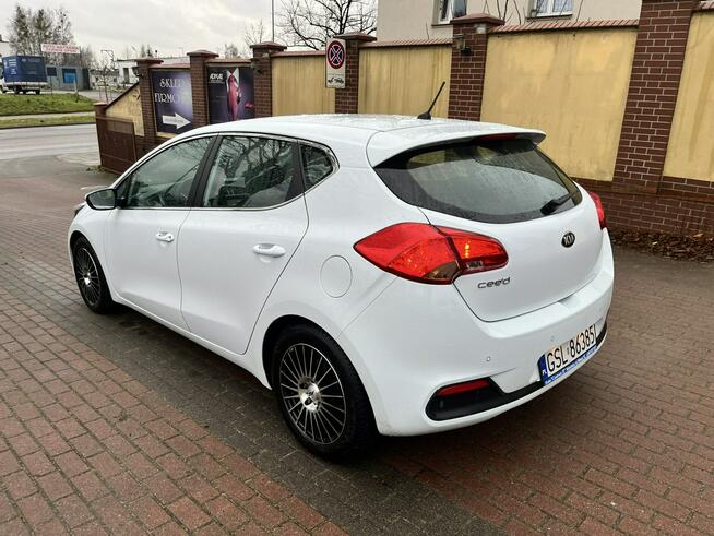Kia Cee'd CEED 1,6 BENZYNA Navi, Grzane Fotele i kierownica, bezwypadkowy