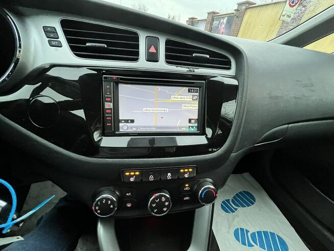 Kia Cee'd CEED 1,6 BENZYNA Navi, Grzane Fotele i kierownica, bezwypadkowy