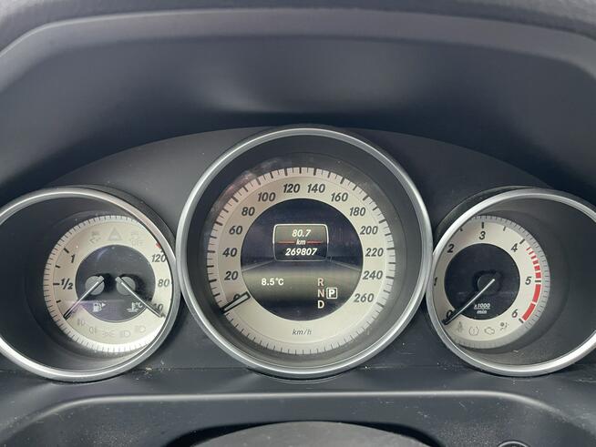 Mercedes E 350 Automat Skóra Podgrzewanie Czujniki park. 258KM