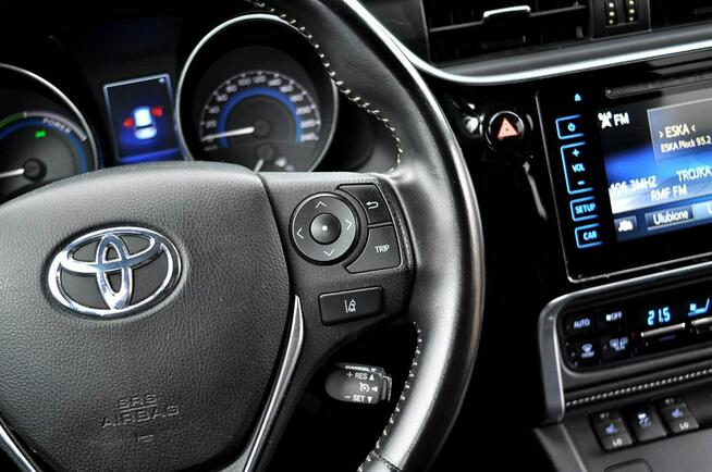 Toyota Auris _1.8 136KM_HYBRID_Led_Kamera_Climatronic_Serwis_