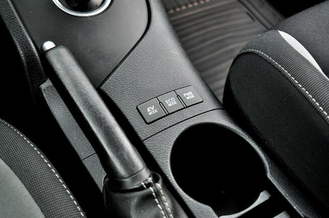 Toyota Auris _1.8 136KM_HYBRID_Led_Kamera_Climatronic_Serwis_