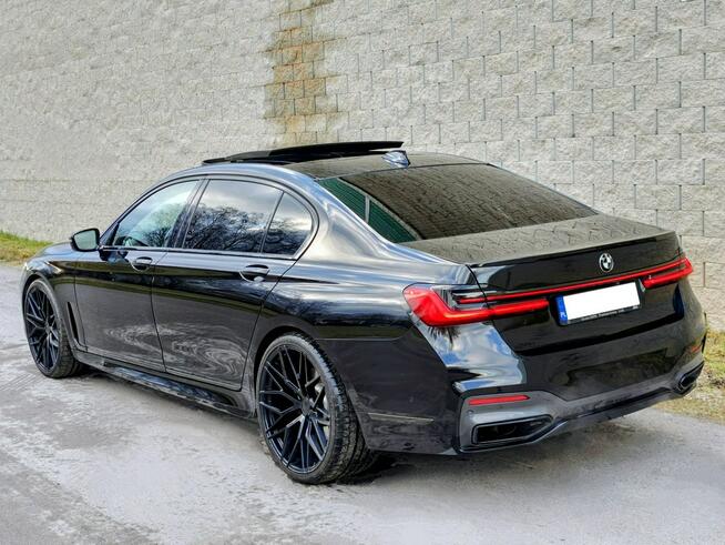 BMW 740