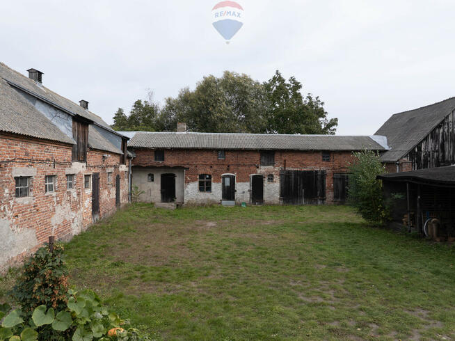Podrzewie, dom + zabudowania na dużej działce