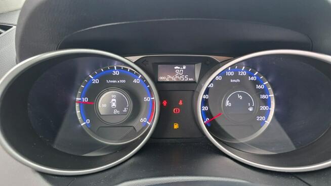 Hyundai ix35 LEDY climatronic duza navi MODEL 2014 super stan