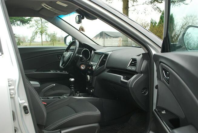 SsangYong XLV Przebieg 32000km. Zarejestrowany w Polsce.