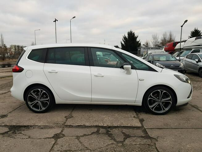 Opel Zafira 1,6 Turbo 200KM Navi Klimatronik Kamera Zarejestrowany Gwarancja
