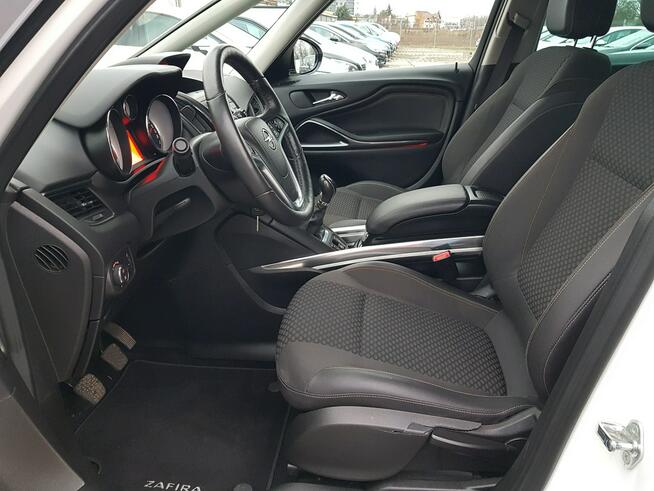 Opel Zafira 1,6 Turbo 200KM Navi Klimatronik Kamera Zarejestrowany Gwarancja