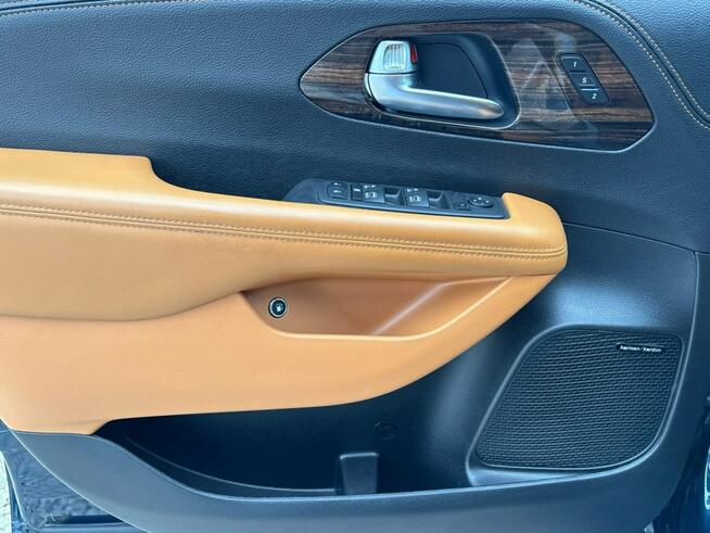 Chrysler Pacifica Pinnacle / Aktywny tempomat / / Panorama / Asystent pasa / FV marża
