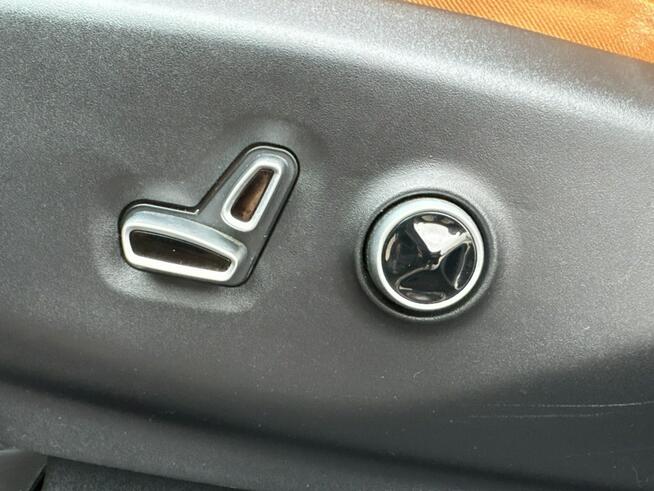 Chrysler Pacifica Pinnacle / Aktywny tempomat / / Panorama / Asystent pasa / FV marża