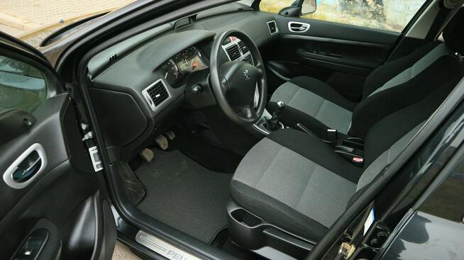 Peugeot 307 1,4 16V-Klimatyzacja-Elektryka-Niski Przebieg-124 000 km-1 Właściciel