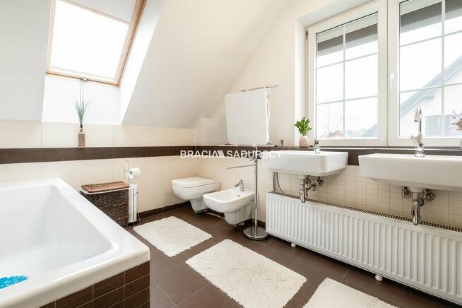 Dom Zagacie gm. Czernichów, Skowronki