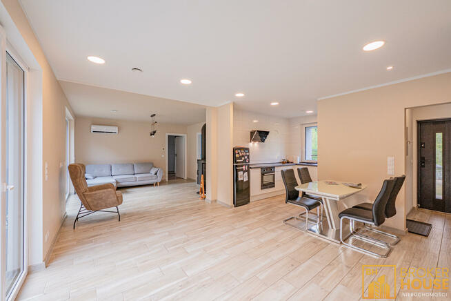 Dom Dylaki gm. Ozimek, Leśna