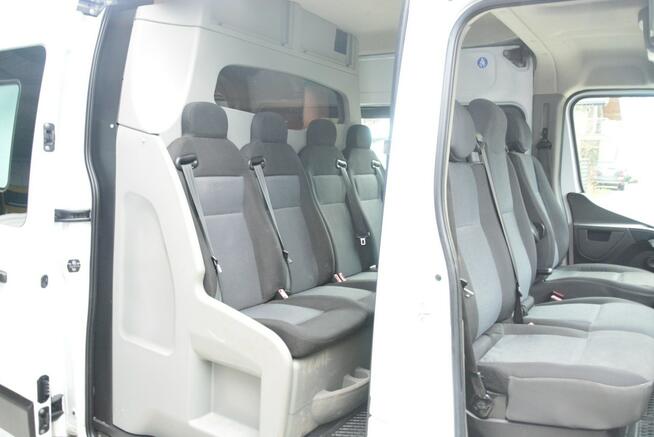Renault Master 7 osobowy brygadówka doka max pełna opcja servis regały
