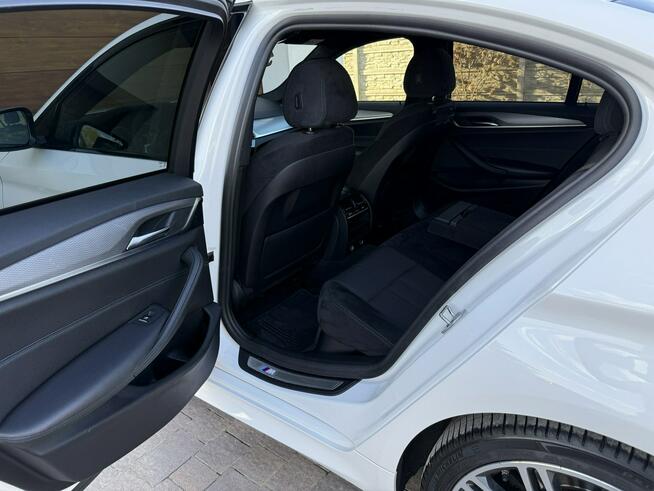 BMW 520 2.0 190KM XDrive kamery 360 M Pakiet Brutto krajówka
