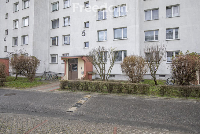 3-pokojowe mieszkanie z dużym balkonem na parterze