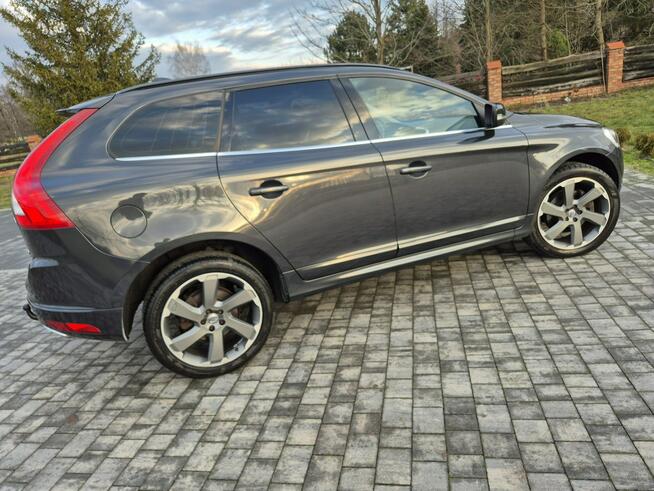Volvo XC 60 lift skóra grzane fotele nawigacja opłacony ładny egzemplarz