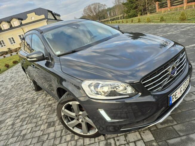 Volvo XC 60 lift skóra grzane fotele nawigacja opłacony ładny egzemplarz