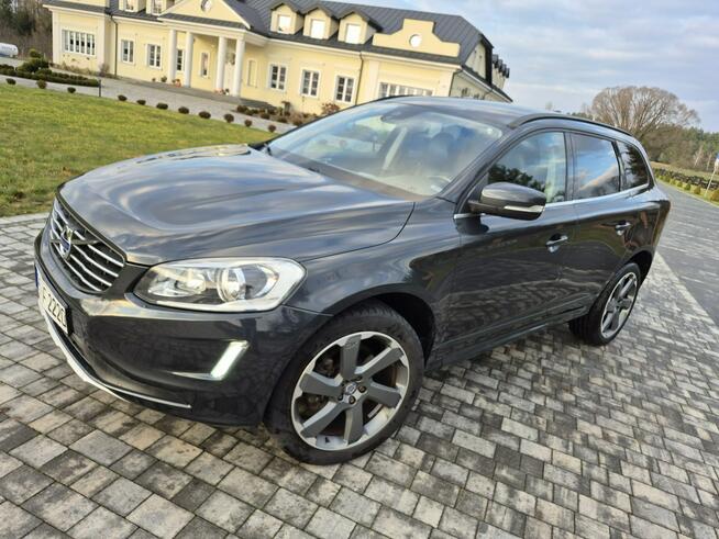 Volvo XC 60 lift skóra grzane fotele nawigacja opłacony ładny egzemplarz
