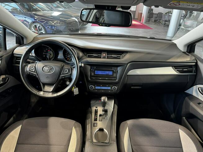 Toyota Avensis SW 1.8 147KM automat 2018 r., salon PL, serwisowana, komplet opon