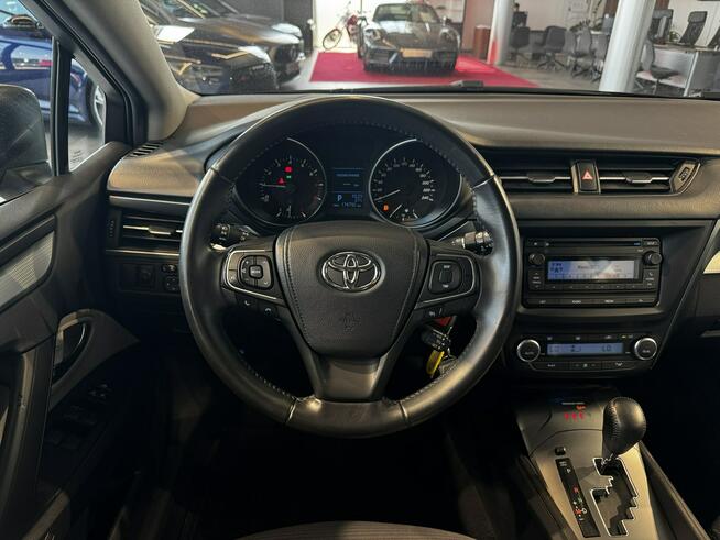 Toyota Avensis SW 1.8 147KM automat 2018 r., salon PL, serwisowana, komplet opon