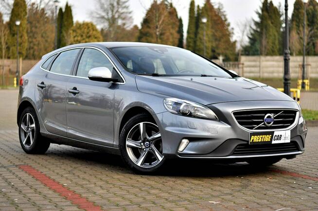 Volvo V40 R-Design Xenon Ledy Digital Alcantara Grzana Navi City Full Opcja