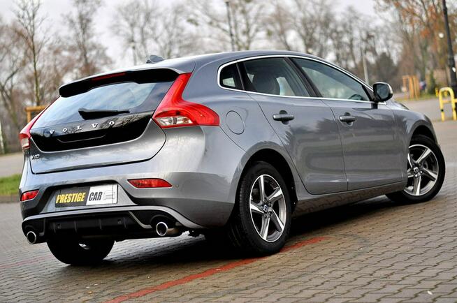 Volvo V40 R-Design Xenon Ledy Digital Alcantara Grzana Navi City Full Opcja