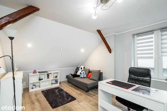 Dom wolnostojący, duży ogród, stan do zamieszkania!